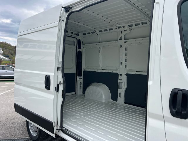 PEUGEOT Boxer usata, con Controllo trazione