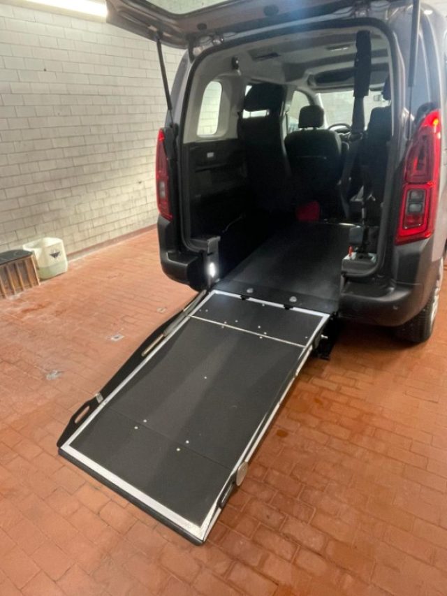 CITROEN Berlingo usata, con Sensori di parcheggio posteriori