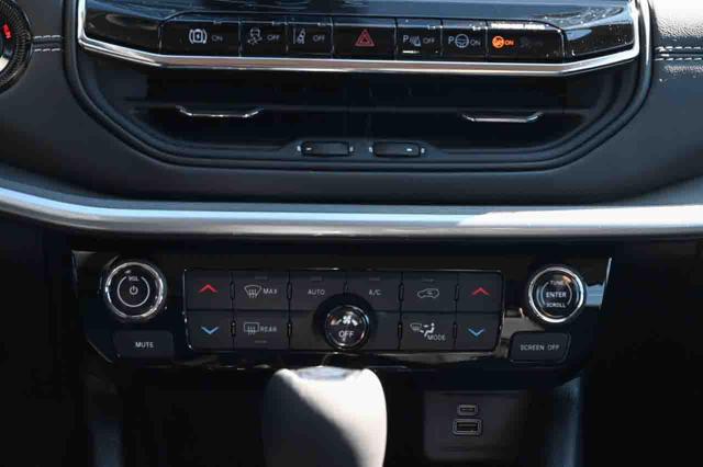JEEP Compass usata, con Interni in pelle