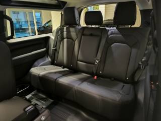 LAND ROVER Defender usata, con Autoradio