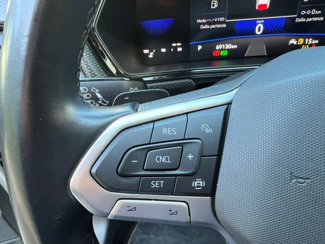 VOLKSWAGEN T-Cross usata 18