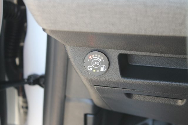 RENAULT Clio usata, con Servosterzo