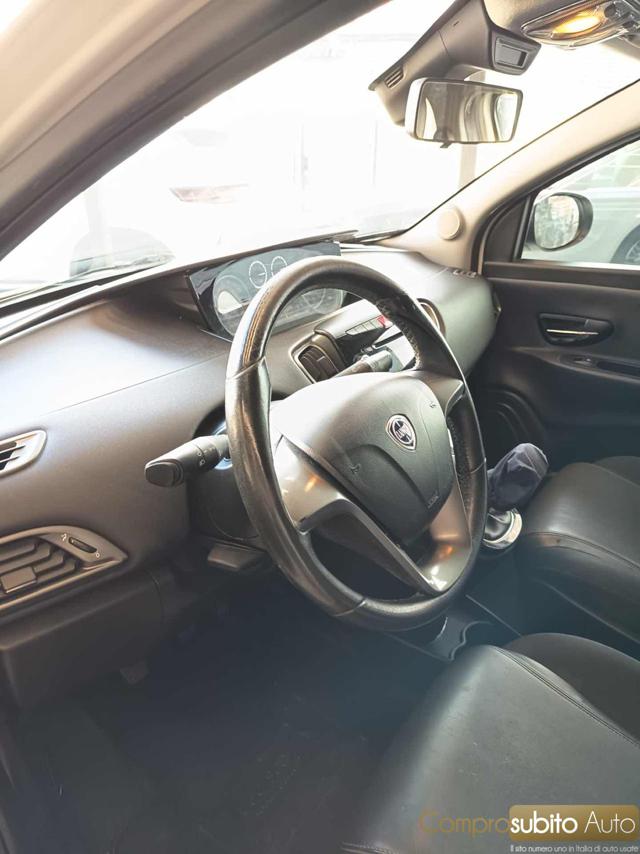 LANCIA Ypsilon usata 21