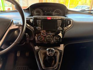 LANCIA Ypsilon usata, con Servosterzo