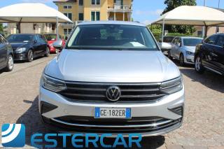 VOLKSWAGEN Tiguan usata, con Autoradio