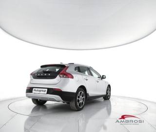 VOLVO V40 Cross Country usata 2