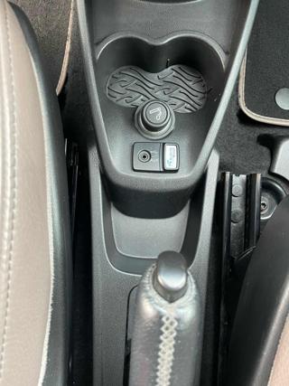 LANCIA Ypsilon usata, con Park Distance Control