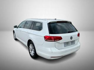 VOLKSWAGEN Passat usata, con Bracciolo