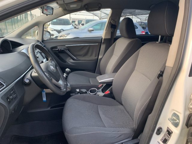 TOYOTA Verso usata, con Chiusura centralizzata