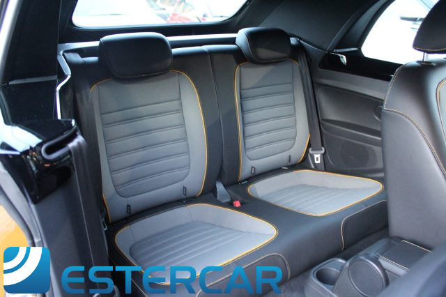 VOLKSWAGEN Maggiolino usata, con ESP