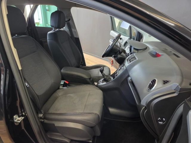 OPEL Meriva usata, con Servosterzo
