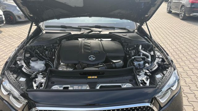 MERCEDES-BENZ E 220 usata, con Controllo elettronico della corsia