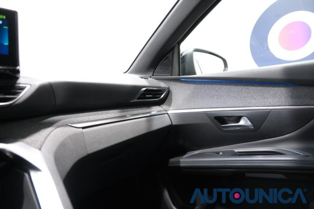 PEUGEOT 3008 usata, con Sensore di luce