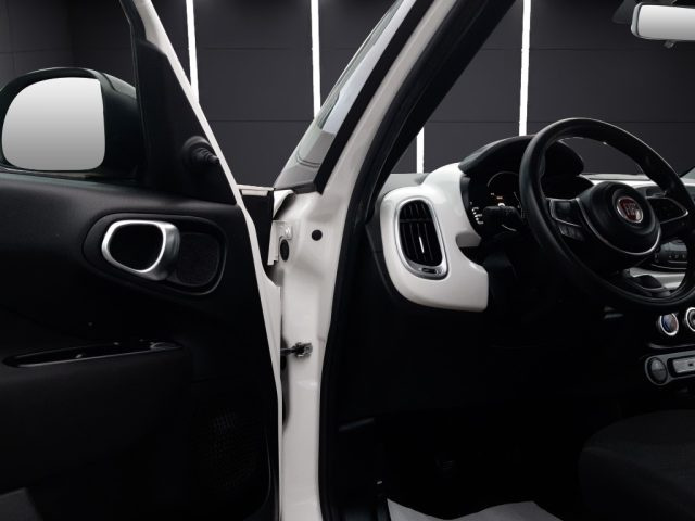 FIAT 500L usata, con Touch screen