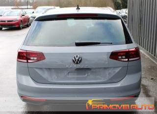 VOLKSWAGEN Passat Variant usata, con ESP
