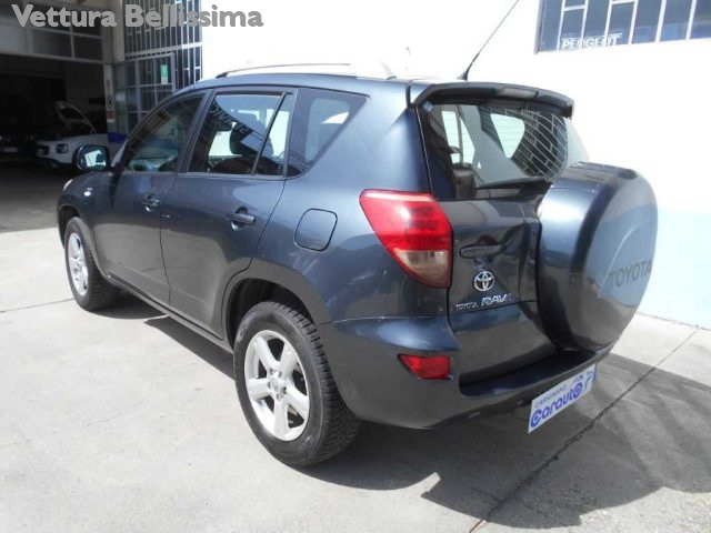 TOYOTA RAV 4 MY23 usata, con Cerchi in lega
