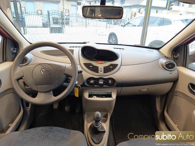 RENAULT Twingo usata 13