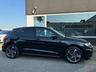 AUDI A1 usata, con Autoradio
