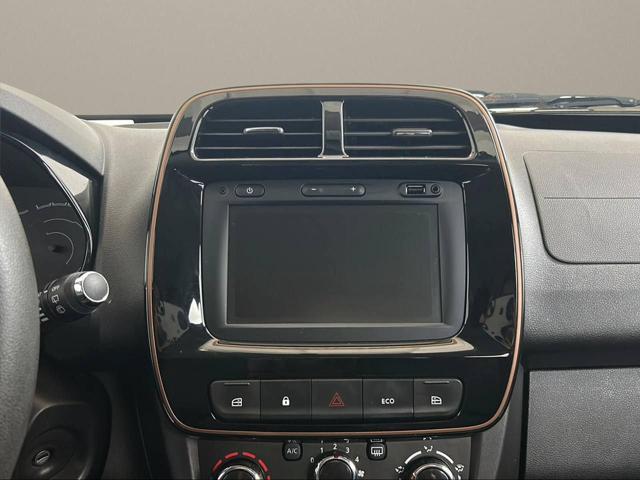 DACIA Spring usata, con USB