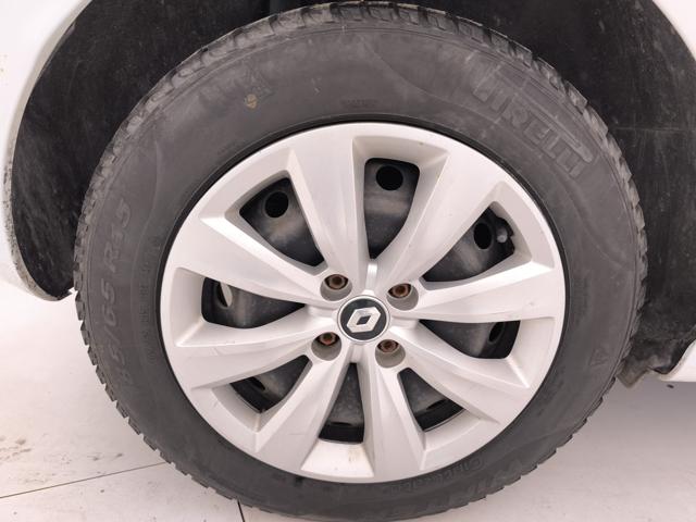 RENAULT Clio usata, con Luci diurne