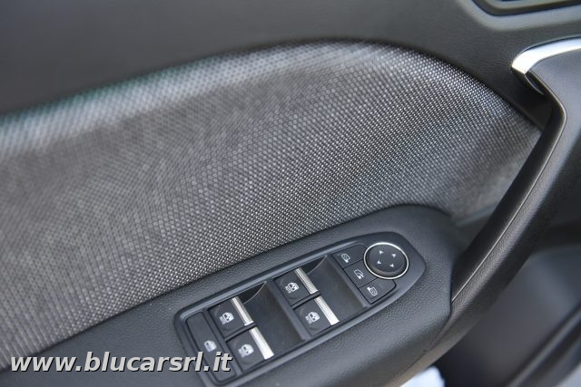 RENAULT Captur usata 23