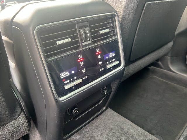 PORSCHE Cayenne usata 19