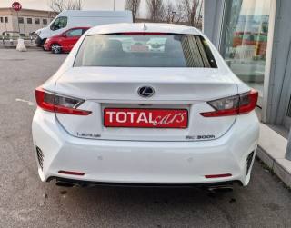 LEXUS RC 300h usata, con Autoradio