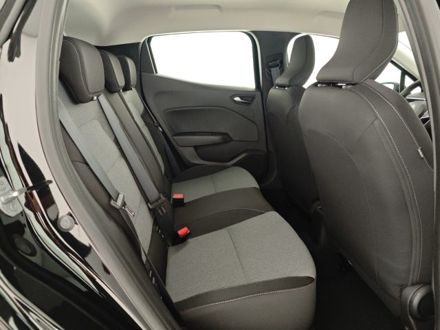 RENAULT Clio usata, con Sensori di parcheggio posteriori