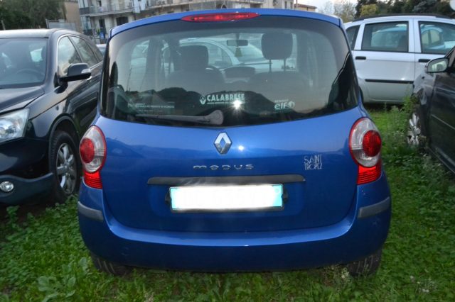 RENAULT Modus usata, con Alzacristalli elettrici