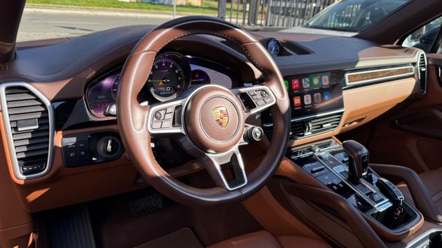 PORSCHE Cayenne usata, con Luci diurne LED