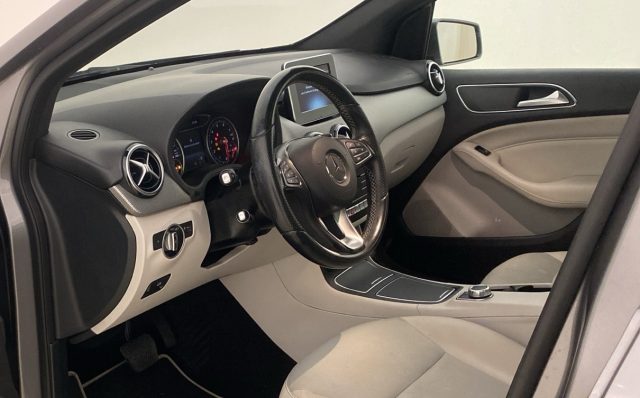 MERCEDES-BENZ B 220 usata, con Start/Stop Automatico