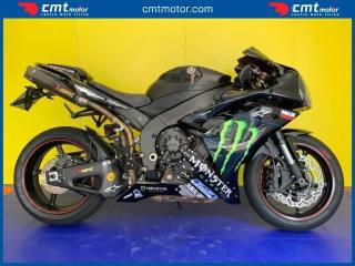 YAMAHA YZF R1