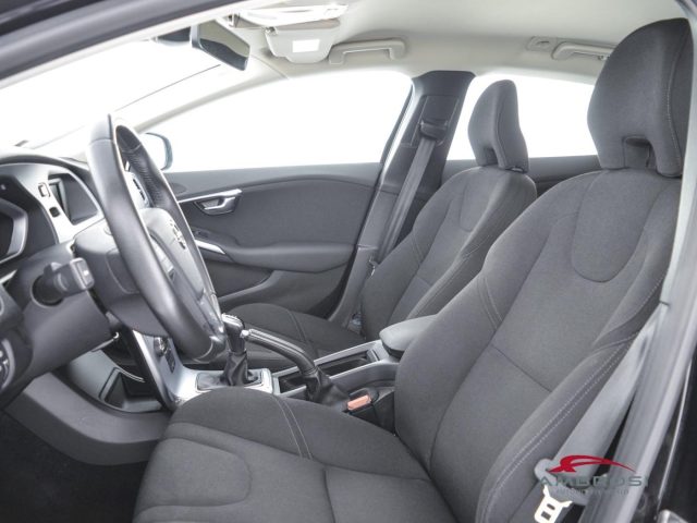 VOLVO V40 Cross Country usata 8