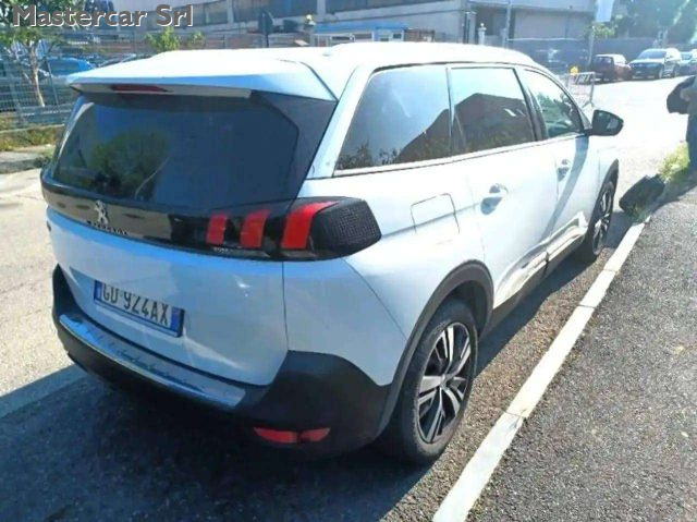 PEUGEOT 5008 usata, con Airbag Passeggero