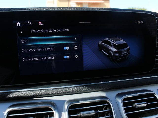 MERCEDES-BENZ GLE 300 usata, con Autoradio digitale