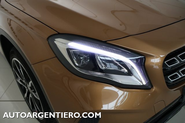 MERCEDES-BENZ GLA 200 usata, con Luci diurne
