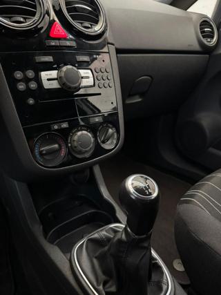 OPEL Corsa usata, con Climatizzatore
