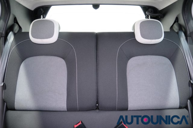 RENAULT Twingo usata 36