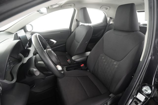 TOYOTA Yaris usata 2