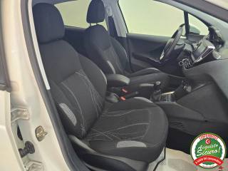 PEUGEOT 208 usata 19