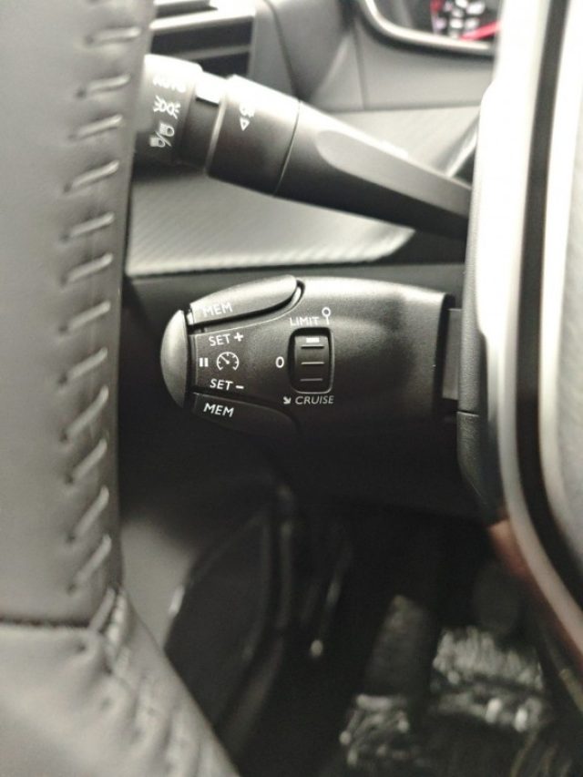 PEUGEOT 208 usata, con Bluetooth