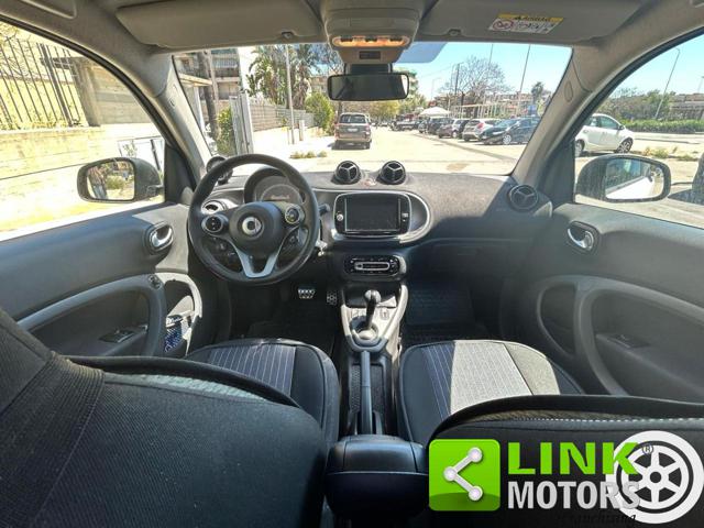 SMART ForTwo usata, con Bluetooth