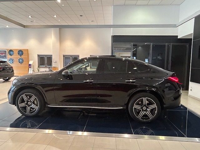 MERCEDES-BENZ GLC 300 usata, con Alzacristalli elettrici