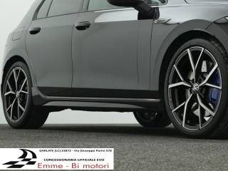 VOLKSWAGEN Golf usata, con Airbag testa
