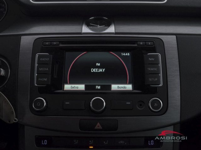 VOLKSWAGEN Passat usata 13