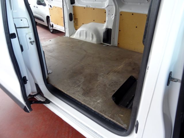 PEUGEOT Expert usata, con Fendinebbia