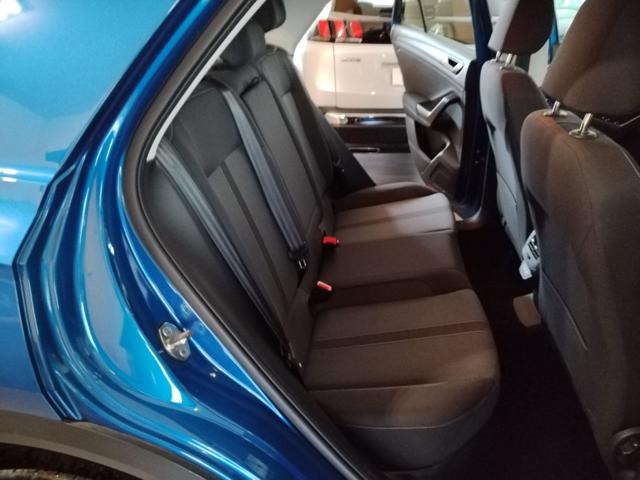 VOLKSWAGEN T-Roc usata, con USB