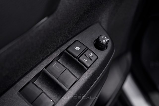 TOYOTA Yaris Cross usata, con Cruise Control