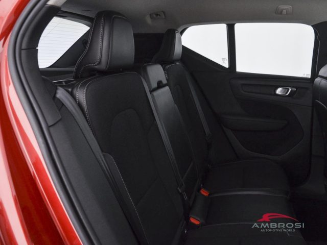 VOLVO XC40 usata 10