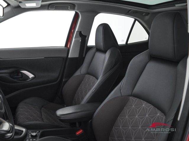 TOYOTA Yaris Cross usata 8